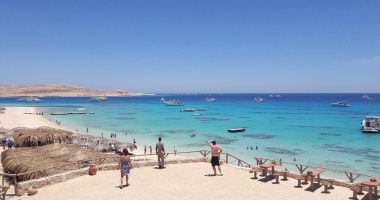 إزاى تسافر الغردقة من محافظات الوجه البحرى والقبلى لقضاء وقت ممتع على شاطئ البحر الأحمر