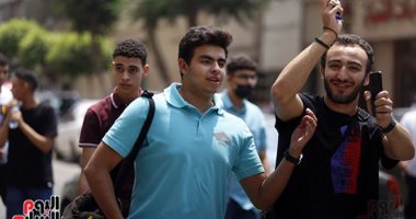 التعليم تضبط طالبا بالثانوية فى الشرقية نشر أسئلة التاريخ على جروبات الغش.. صور