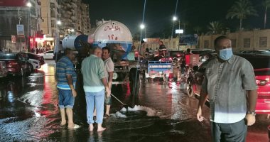 كسر خط مياه الشرب الرئيسى بالمشاية بالمنصورة والمحافظ يكلف بإصلاحه