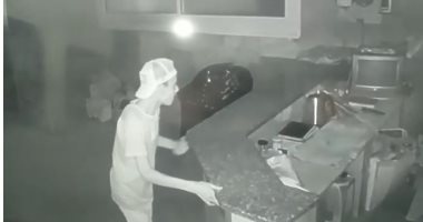 اعترافات عاطلين بسرقة كشافات الإنارة من الشوارع في التجمع