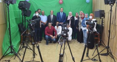 رئيس جامعة سوهاج يفتتح أول ستوديو إذاعى لقسم الإعلام بتكلفة 2 مليون جنيه