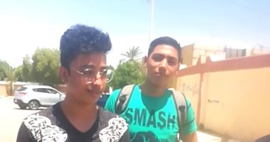 تباين آراء طلاب علمى بالوادى الجديد: الإنجليزى سهل ممتنع وبه نقاط صعبة.. صور
