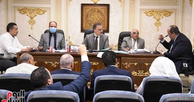 "شكاوى النواب" توافق على 6 اقتراحات برغبة بشأن مشروعات صرف صحى وشبكات مياه 