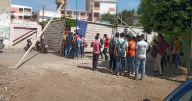 طلاب الثانوية العامة بأسوان: الامتحان مُرضى وفى مستوى الطالب المتوسط