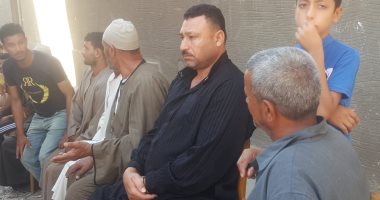 ابن عم متوفى البحيرة يكشف حقيقة تحرك النعش خلال الجنازة قبل الدفن.. فيديو