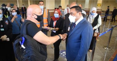 محافظ مطروح: استقبلنا 11 رحلة شارتر حتى يوليو وسط إجراءات احترازية مشددة