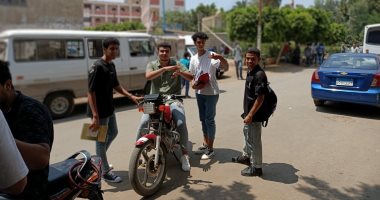 تباين آراء طلاب الثانوية العامة بالمنوفية حول امتحان الديناميكا