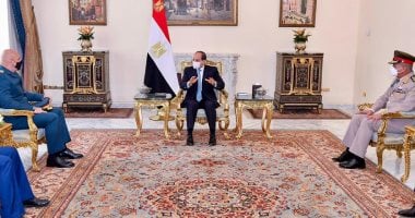 الرئيس السيسى يستقبل العماد جوزيف عون قائد الجيش اللبنانى.. ويؤكد: الجيوش الوطنية عمود فقرى ضامن لتماسك واستقرار الدول... و"عون" يؤكد تقدير بلاده للجهود المصرية فى دعم لبنان بكافة المجالات