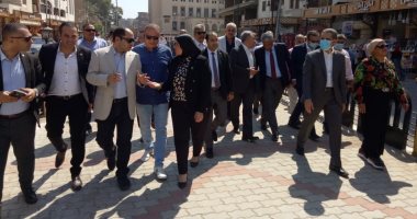 وفد برلمانى يتفقد تطوير ميدان السيد البدوى بطنطا.. والأهالى يستقبلوه بالزغاريد