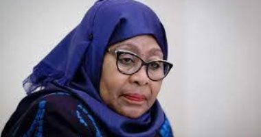 رئيسة تنزانيا تتلقى لقاح ضد "كورونا" مع انطلاق حملة التطعيم فى البلاد