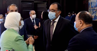 وزيرة الصحة خلال اجتماع الحكومة: توريد 20 مليون جرعة من لقاح سبوتنيك و20 أخرى من جونسون & جونسون أغسطس المقبل.. و63 ثلاجة لحفظ جرعات لقاح فايزر المتوقع وصولها خلال أيام منحة من اليونيسف لمصر