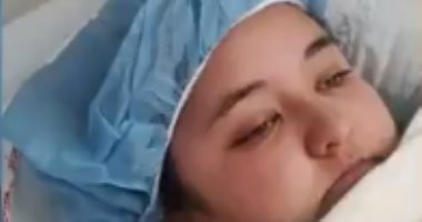 الإجازة باظت.. فتاة تنجو بأعجوبة من فك تمساح خلال إقامتها بفندق فاخر بالمكسيك