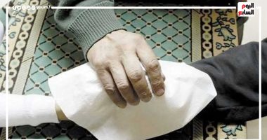 مأذون ينشئ مكتبا لحل الخلافات الزوجية وتيسير الزواج بدون مقابل.. فيديو