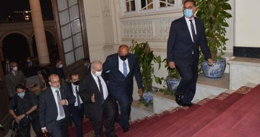 سامح شكرى يبحث مع وزير خارجية الجزائر قضية سد النهضة والوضع فى ليبيا 