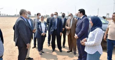 محافظ الشرقية يتفقد أرض الفروسية استعداداً لمهرجان الخيول العربية