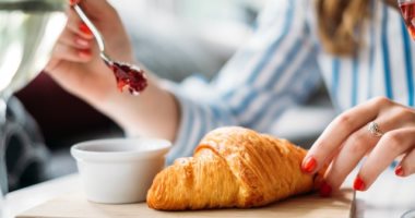 6 عادات خاطئة فى وجبة الفطار تسبب الكرش.. منها عدم تناول البروتين