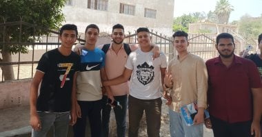 شاهد آراء طلاب الثانوية العامة بالمنوفية حول امتحان الاستاتيكا .. لايف وصور