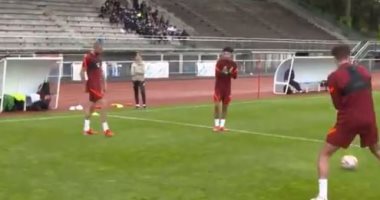 ليفربول يعتمد على تدريبات المراوغة قبل انطلاق الموسم الجديد.. فيديو وصور