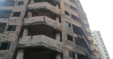 انهيار جزئى بعقار قديم وسقوط بلكونة بمنزل آخر دون إصابات فى الإسكندرية