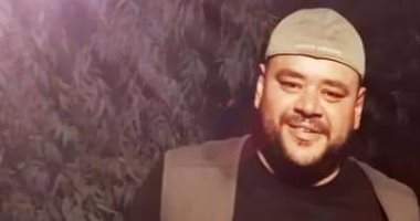 سائق شاحنة ضخمة .. محمد ممدوح يظهر بـ " لوك" جديد فى فيلم "أبو صدام"