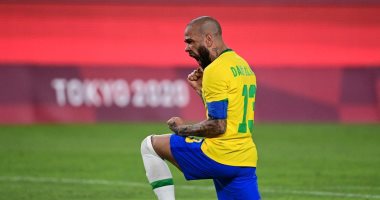 البرازيل والمكسيك..دانى ألفيش يقترب من لقبه الـ 44 فى عمر الـ 38 عاماً