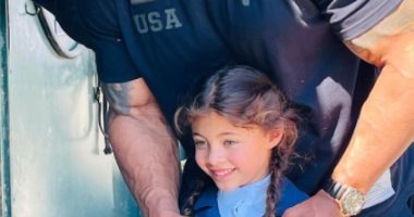 ذا روك يثنى على ابنته لحصولها على المركز الأول في مسابقة رياضية 