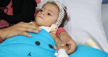 شاهد لحظة حقن ثانى طفلة بالعلاج الجينى بمركز الضمور العضلى بمعهد ناصر