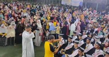 قرية ببنى سويف تنظم حفلا لتكريم 50 طالبا وطالبة لحفظ القرآن الكريم.. صور