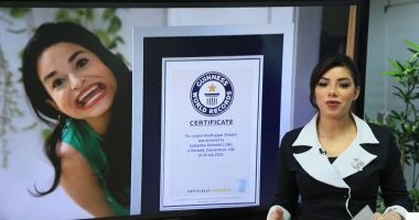 "قطره 10 سم".. شاهد المرأة صاحبة أكبر فم بالعالم تسجل رسميا فى جينيس (فيديو)
