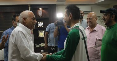 الزمالك يُهدى درع النادي إلى وفد الاتحاد السعودى للكرة الطائرة