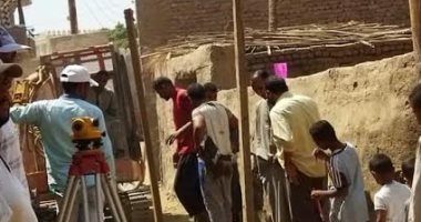 بدء العمل بمشروعات الصرف الصحى بقرية النمسا بمدينة إسنا ضمن مبادرة حياة كريمة