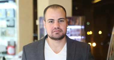 عمرو صحصاح يكتب: دلال عبد العزيز 44 عاما فى خدمة الفن والإنسان معا 