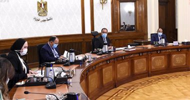رئيس الوزراء: تكليفات من الرئيس بوضع ملف المجمعات الصناعية على أجندة الأولويات.. تخصيص 317 موقعا لإنشاء مجمعات صناعية ضمن "حياة كريمة".. وإنشاء البوابة الحكومية للمناطق الاستثمارية الصناعية على مستوى الجمهورية