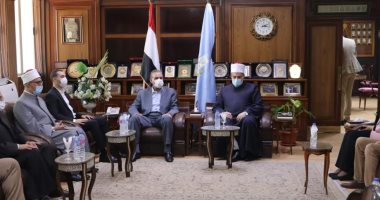  محافظ كفر الشيخ يناقش عددا من الموضوعات الخاصة بالمعاهد الأزهرية