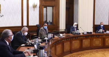 وزيرة الصحة: توزيع الوجبات المدرسية على الطلاب باستخدام الكارت الذكى