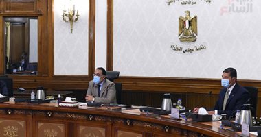 رئيس الوزراء يتابع جهود شركة "مصر لريادة الأعمال والاستثمار" فى تعزيز دعم الشركات الناشئة.. مصطفى مدبولى: حريصون على دعم الشباب المصرى.. ووزيرة التعاون الدولى: نجحنا فى تمويل 174 شركة بـ275 مليون جنيه