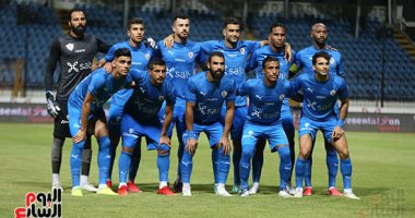 حافلة الزمالك تصل ستاد الدفاع الجوي استعدادا لمواجهة دجلة