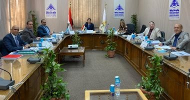 لجنة قيادات جامعة بنها تستقبل المتقدمين للوظائف القيادية