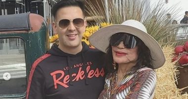 حامل في الـ68 من عمرها وزوجها 29 عامًا..ممثلة مكسيكية تقترب من موسوعة جينيس
