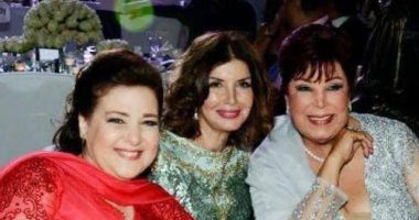 أجمل صور جمعت ثلاثي الصداقة الوفى ميرفت أمين ودلال عبد العزيز ورجاء الجداوى