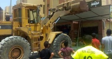 جهاز "حدائق أكتوبر" يشن حملة مكبرة لإزالة الإشغالات بطريق الواحات 