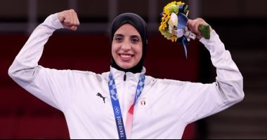 فرشولها الأرض رمل.. استقبال حافل للبطلة الذهبية فريال أشرف فى المطرية "فيديو"