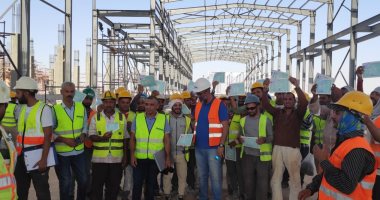 القوى العاملة تستكمل حصر وتسجيل العمالة غير المنتظمة بالعوينات بالوادى الجديد