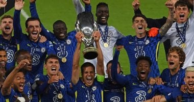 مراسم تتويج تشيلسي بلقب كأس السوبر الأوروبي.. فيديو وصور