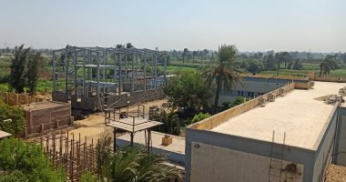حياة كريمة تهدى بنى سويف 1600 مشروع بمركزى ببا وناصر بتكلفة 12 مليار جنيه.. إنشاء 12 مجمعا خدميا متكاملا داخل الوحدات المحلية.. العمل مستمر فى 22 مشروعا للمياه والصرف و13 مشروعا للتعليم و14 للرى بقرى ناصر