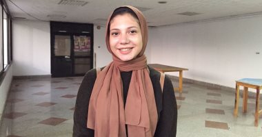 فتاة إسمعلاوية تتألق في إلقاء الشعر بقصر ثقافة الإسماعيلية.. فيديو لايف