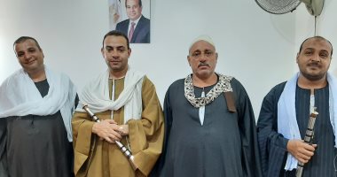 استمع إلى أغنية "هو صحيح الهوى غلاب" على أنغام المزمار البلدى.. فيديو