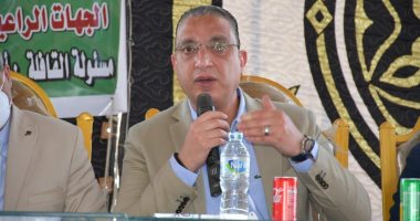 محافظ الفيوم ورئيس جامعة الأزهر يتفقدان أعمال القافلة الطبية بقرية الغرق