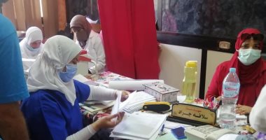 وكيل صحة الإسماعيلية: اللقاحات متوافرة للمصريين والأجانب مجانًا.. صور