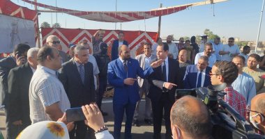 محافظ سوهاج يطلق بدء التشغيل التجريبى لكوبرى البلينا العلوى بـ257 مليون جنيه